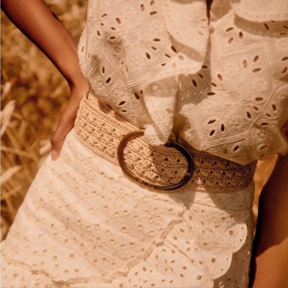 Sezane fétiche belt in natural raffia! Excellent condition as never worn!